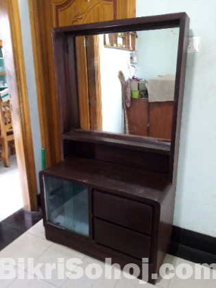 সেগুন কাঠের ড্রেসিং টেবিল